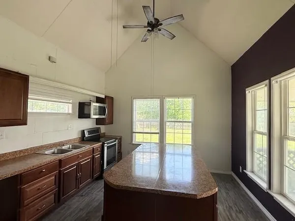$187,000 | 312 Poplar Street, Italy, TX 76651