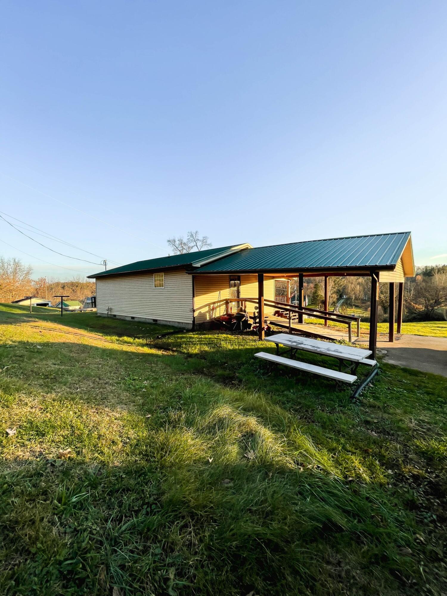 75 Lizard Ridge Road Hazel Green, KY 41332 - Photo 9 of 40 KRPbw-1308