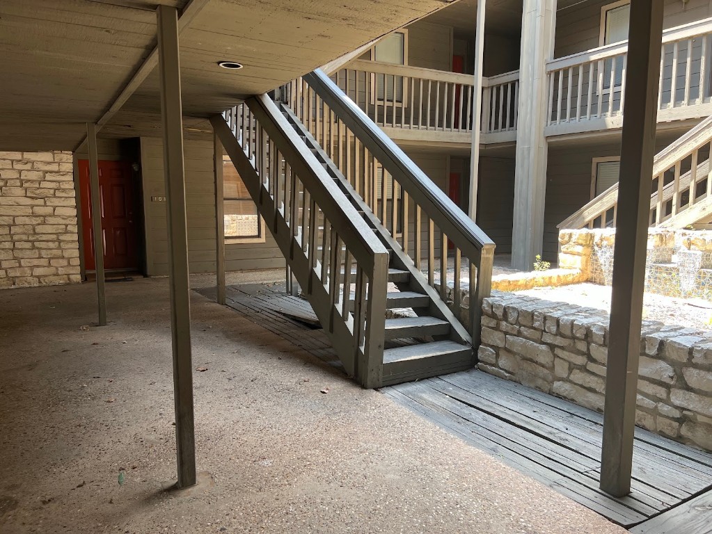 3506 Speedway, Unit 101 Austin, TX 78705 - Photo 3 of 31 a view of entryway