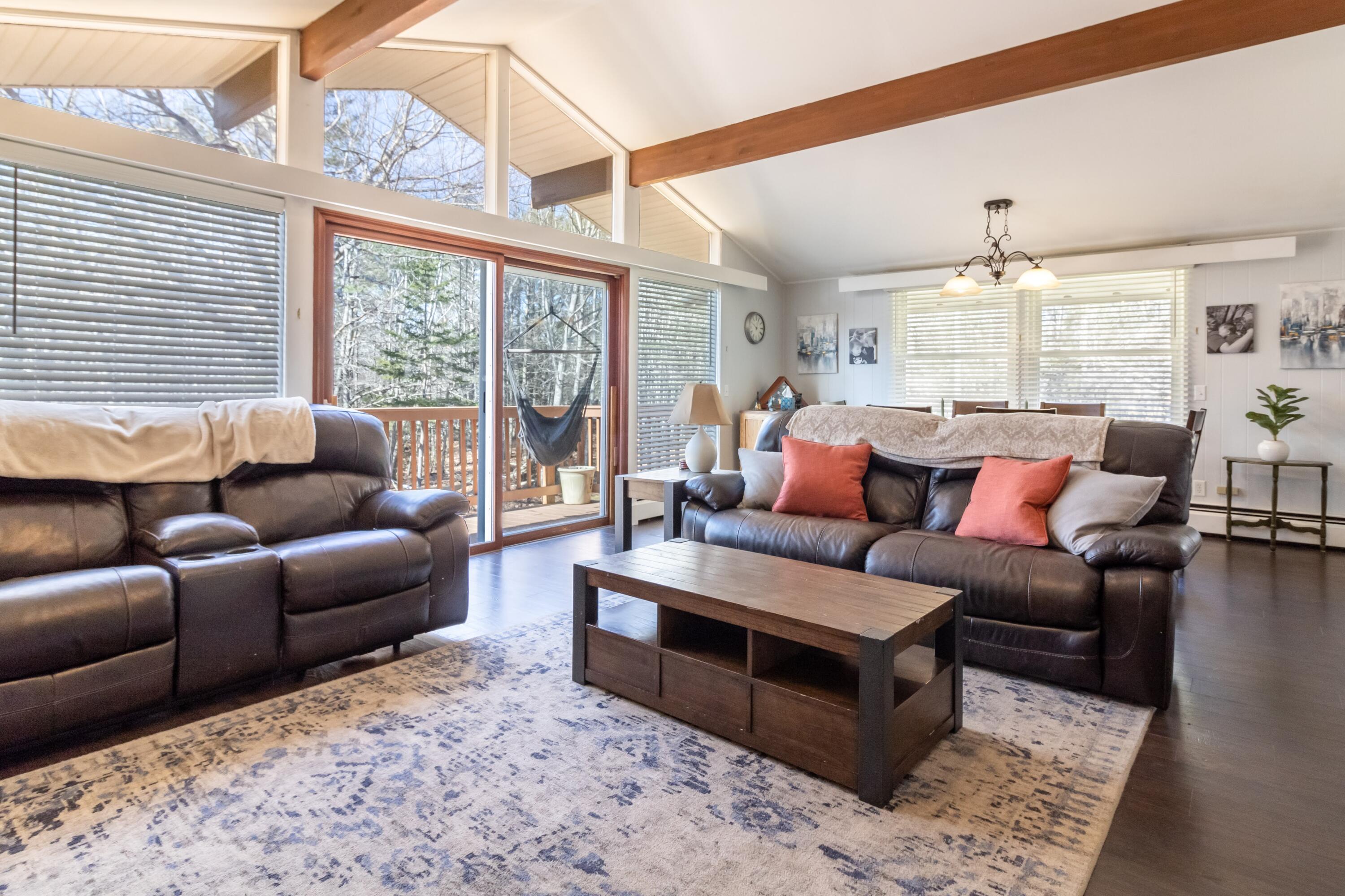 1600 River Road Bucksport, ME 04416 - Photo 21 of 47 1600 River Road Interiors-24