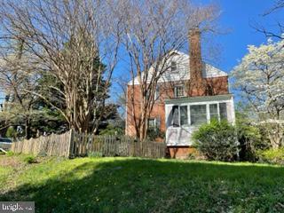 600 McNeill Road Silver Spring, MD 20910 - Photo 3 of 23 Gallery Image 3