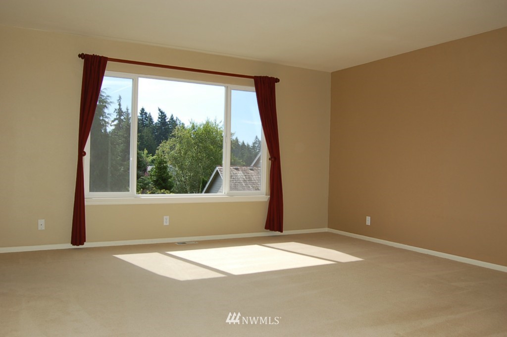 2816 202nd Street Southeast Bothell, WA 98012 - Photo 10 of 18