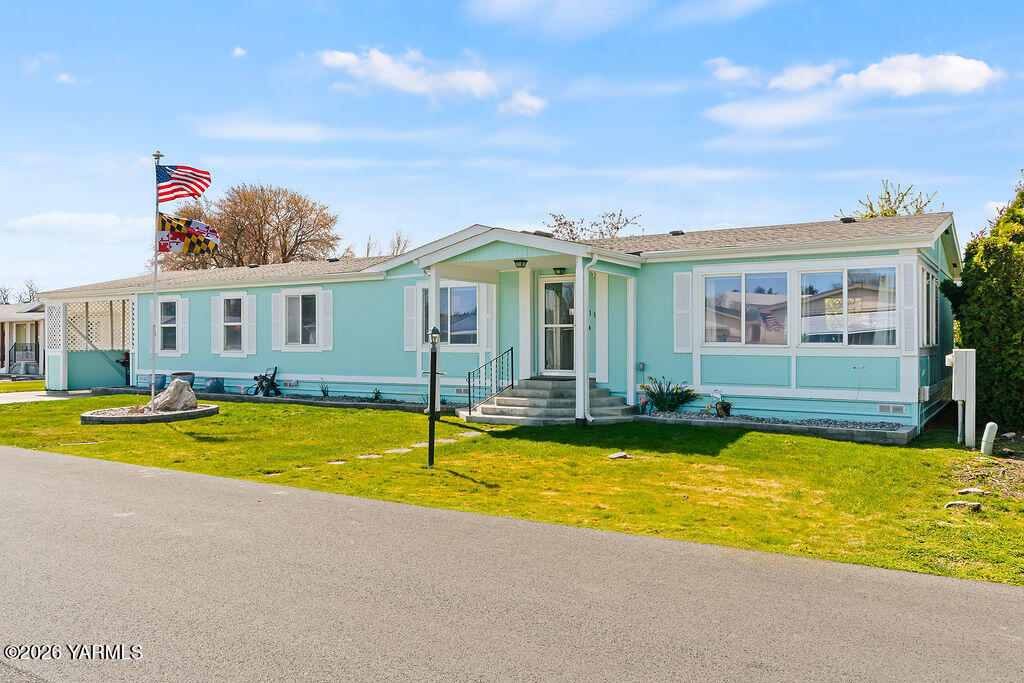 3701 Gun Club Road, Unit 113 Yakima, WA 98901 - Photo 1 of 26 3701GunClubRdNo113-3
