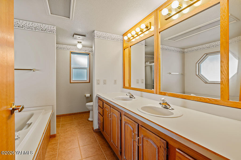 3701 Gun Club Road, Unit 113 Yakima, WA 98901 - Photo 14 of 26 3701GunClubRdNo113-18