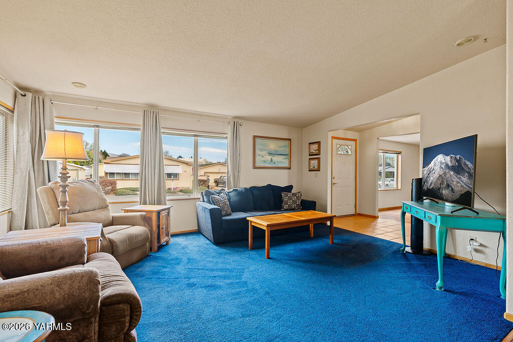 3701 Gun Club Road, Unit 113 Yakima, WA 98901 - Photo 3 of 26 3701GunClubRdNo113-6copy