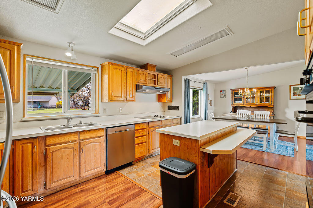 3701 Gun Club Road, Unit 113 Yakima, WA 98901 - Photo 8 of 26 3701GunClubRdNo113-11