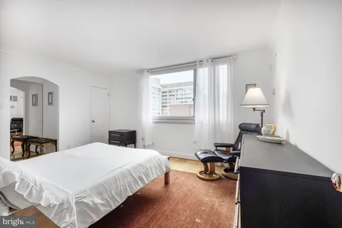 $565,000 | 4601 North Park Avenue, Unit 1118, Chevy Chase, MD 20815