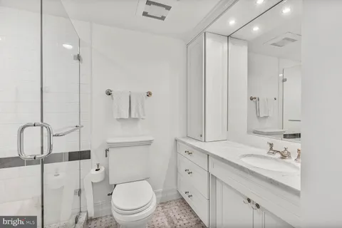 $565,000 | 4601 North Park Avenue, Unit 1118, Chevy Chase, MD 20815