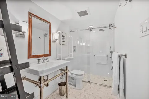 $565,000 | 4601 North Park Avenue, Unit 1118, Chevy Chase, MD 20815