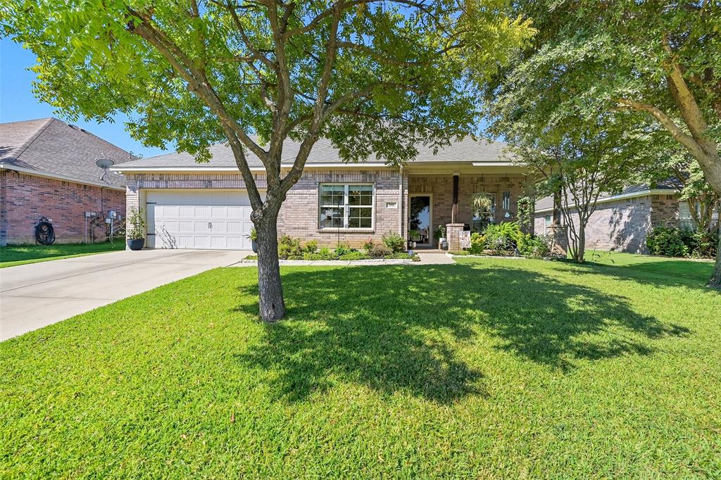 308 Sheridan Road Oak Point, TX 75068 - Photo 1 of 32 Ranch-style home with front facing 2- car garage