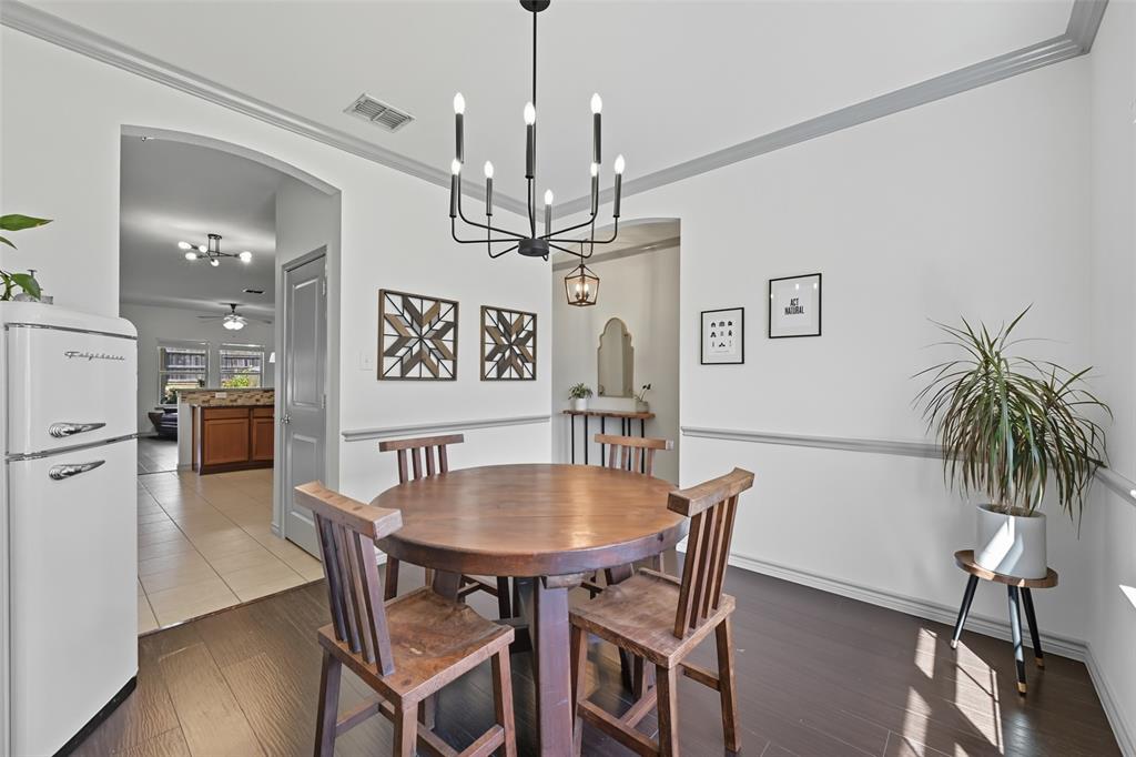 308 Sheridan Road Oak Point, TX 75068 - Photo 4 of 32