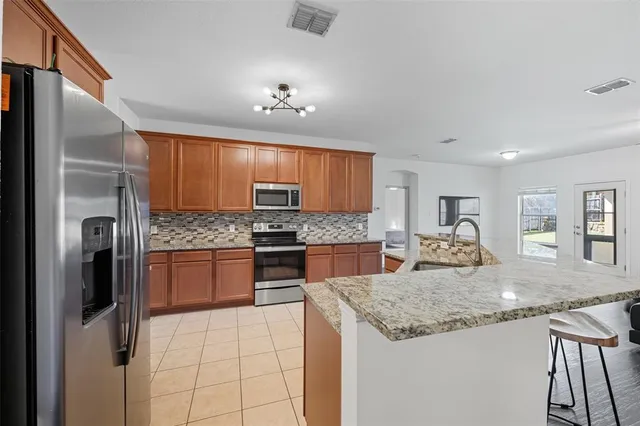 $349,900 | 308 Sheridan Road, Oak Point, TX 75068