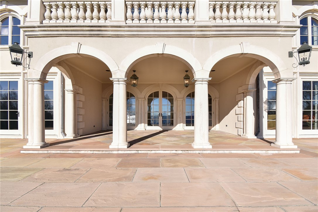 85 Nayatt Road Barrington, RI 02806 - Photo 8 of 45