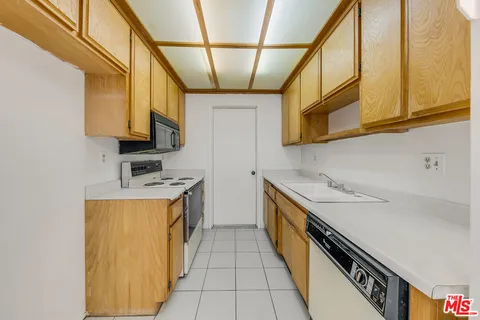 $255,000 | 664 Corona Street, Hemet, CA 92545