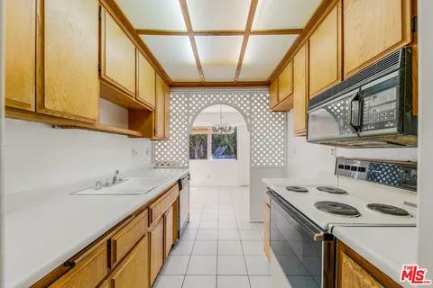 $255,000 | 664 Corona Street, Hemet, CA 92545