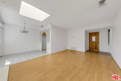 $255,000 | 664 Corona Street, Hemet, CA 92545