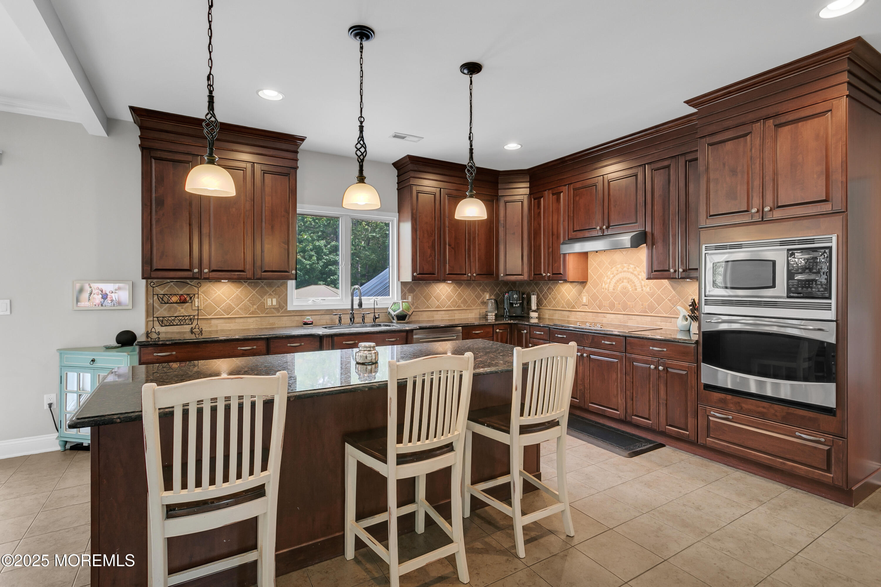 529 Woodview Road Toms River, NJ 08755 - Photo 19 of 85 529 Woodview Rd