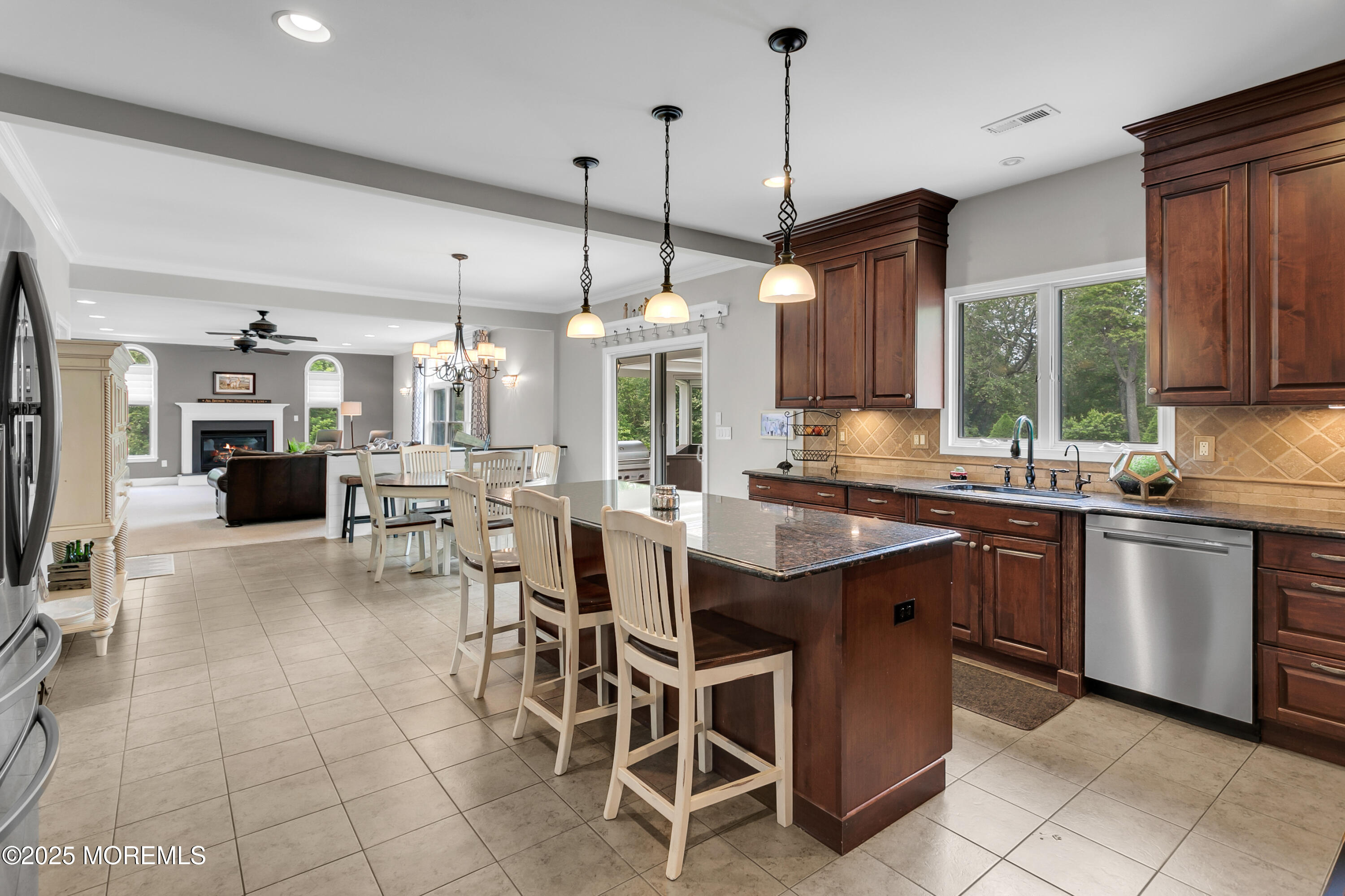 529 Woodview Road Toms River, NJ 08755 - Photo 22 of 85 529 Woodview Rd