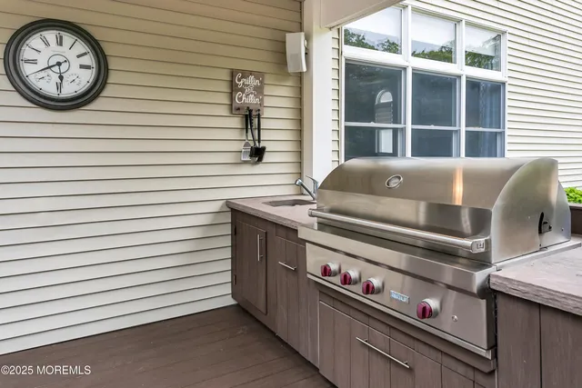 $1,385,000 | 529 Woodview Road, Toms River, NJ 08755