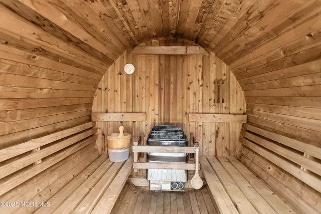 $1,385,000 | 529 Woodview Road, Toms River, NJ 08755