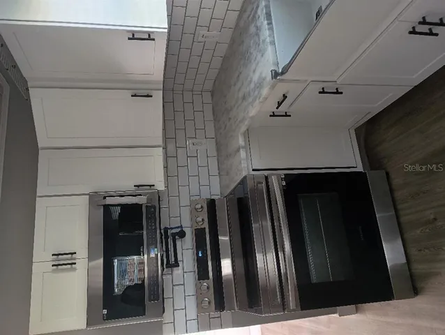 a view of washer and dryer