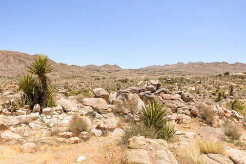 $699,000 | 8669 Vía Rocosa, Joshua Tree, CA 92252