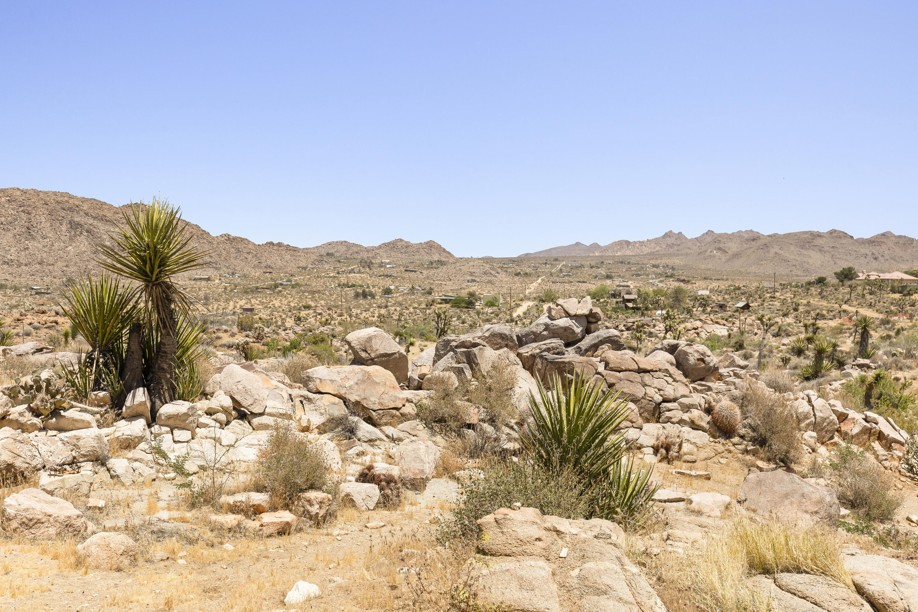 8669 Vía Rocosa Joshua Tree, CA 92252 - Photo 2 of 41 8669 Via Via Rocosa Road, Joshua Tree