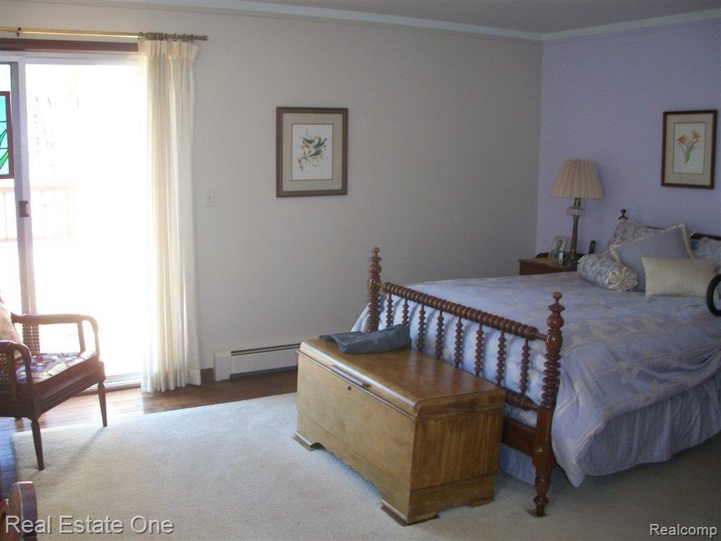 Master Bedroom w/ slider