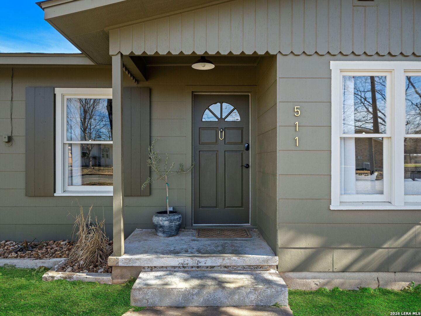 511 South Olive Street Fredericksburg, TX 78624 - Photo 6 of 39