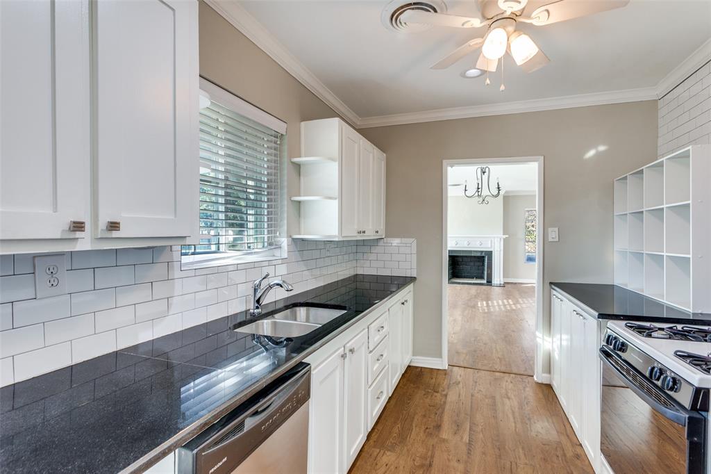 4045 Carolyn Road Fort Worth, TX 76109 - Photo 11 of 28