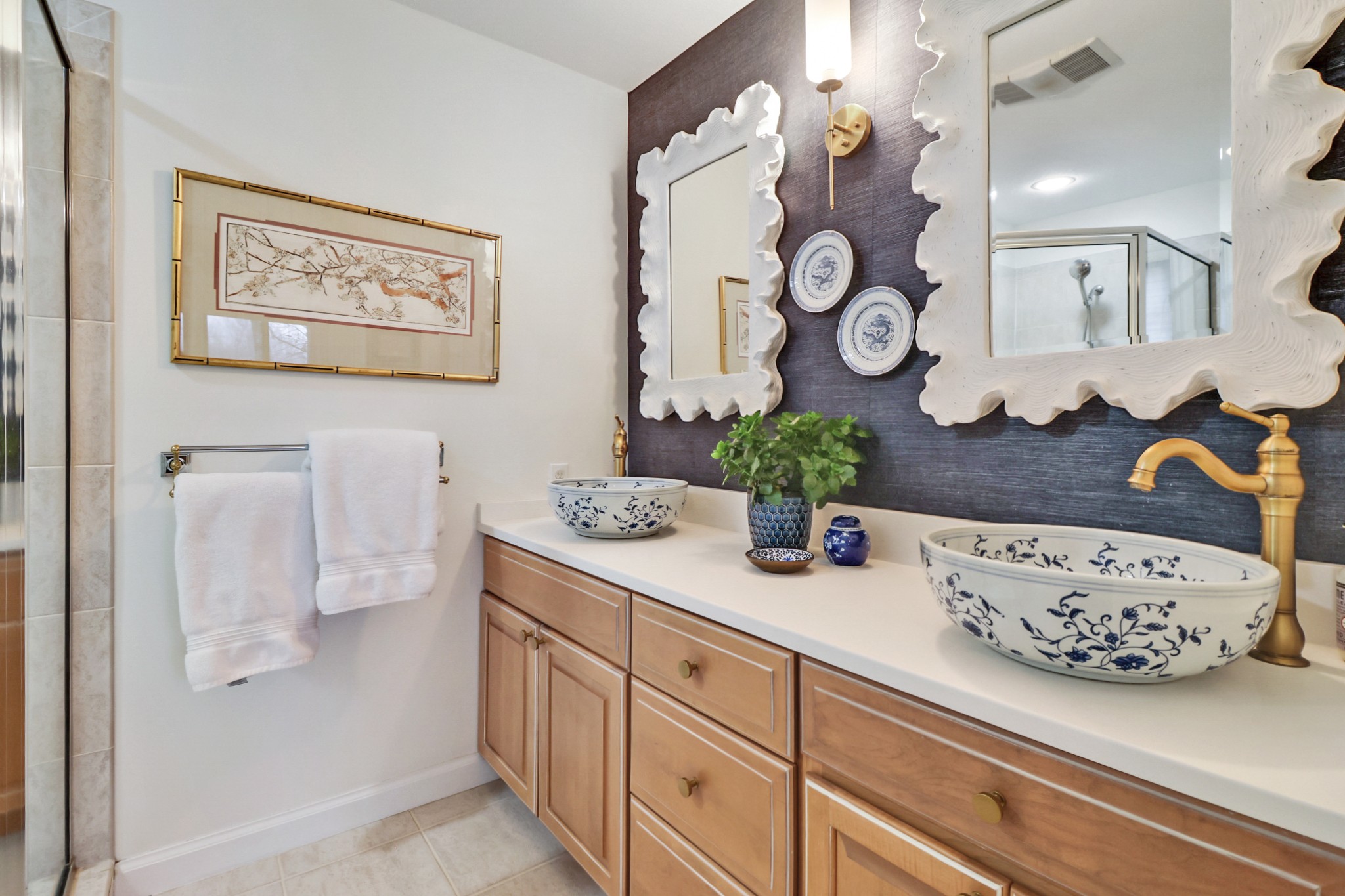 138 Rutgers Circle Crossville, TN 38558 - Photo 18 of 45 a bathroom with a sink and a mirror