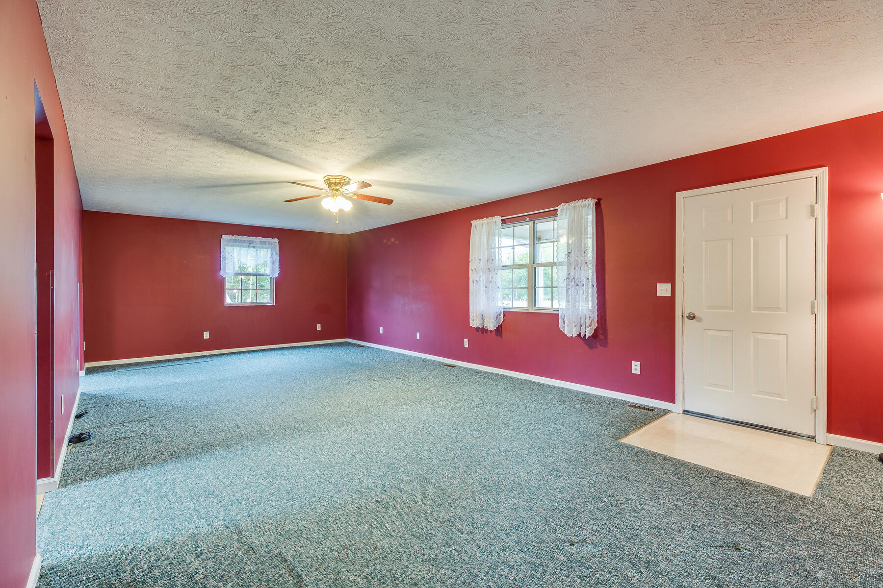 112 Unaka Subdivision Road Elizabethton, TN 37643 - Photo 11 of 49 007