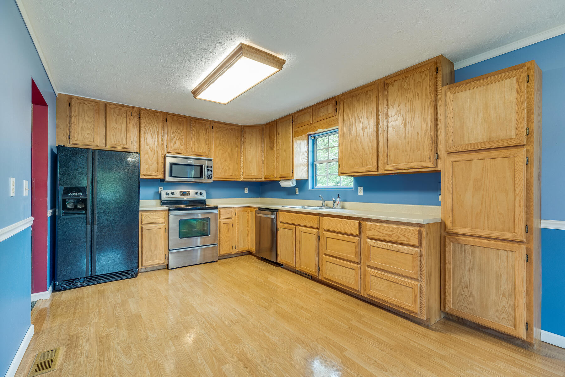 112 Unaka Subdivision Road Elizabethton, TN 37643 - Photo 19 of 49 013