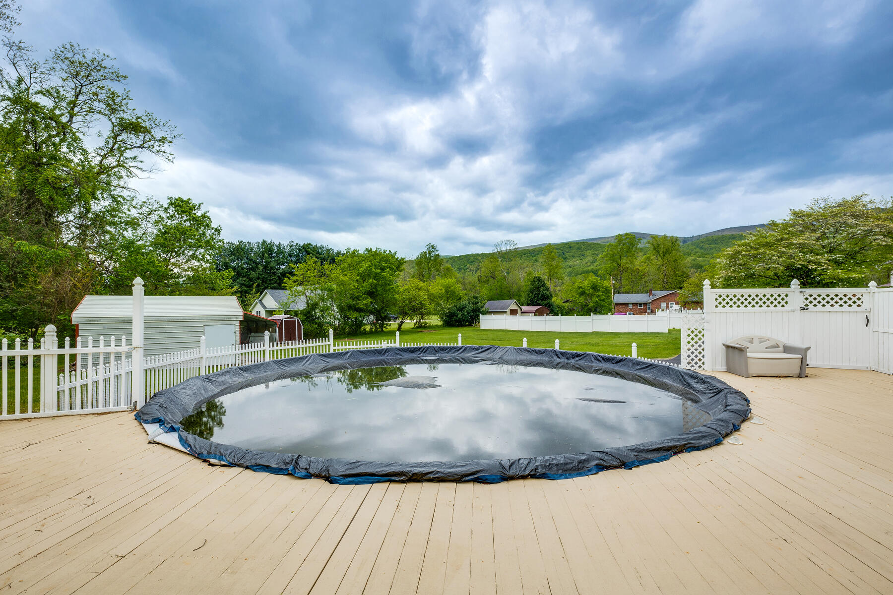 112 Unaka Subdivision Road Elizabethton, TN 37643 - Photo 8 of 49 043