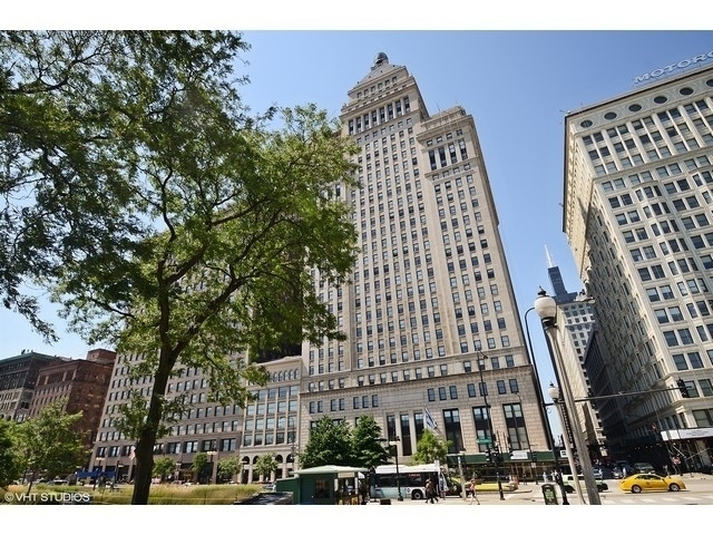 310 South Michigan Ave Unit 1805