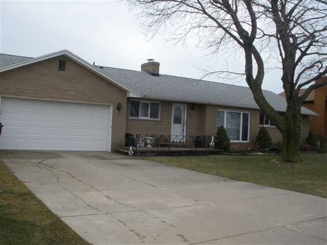 38016 Pointe Rosa Street Harrison Township, MI 48045 - Photo 1 of 9 31048426.JPG