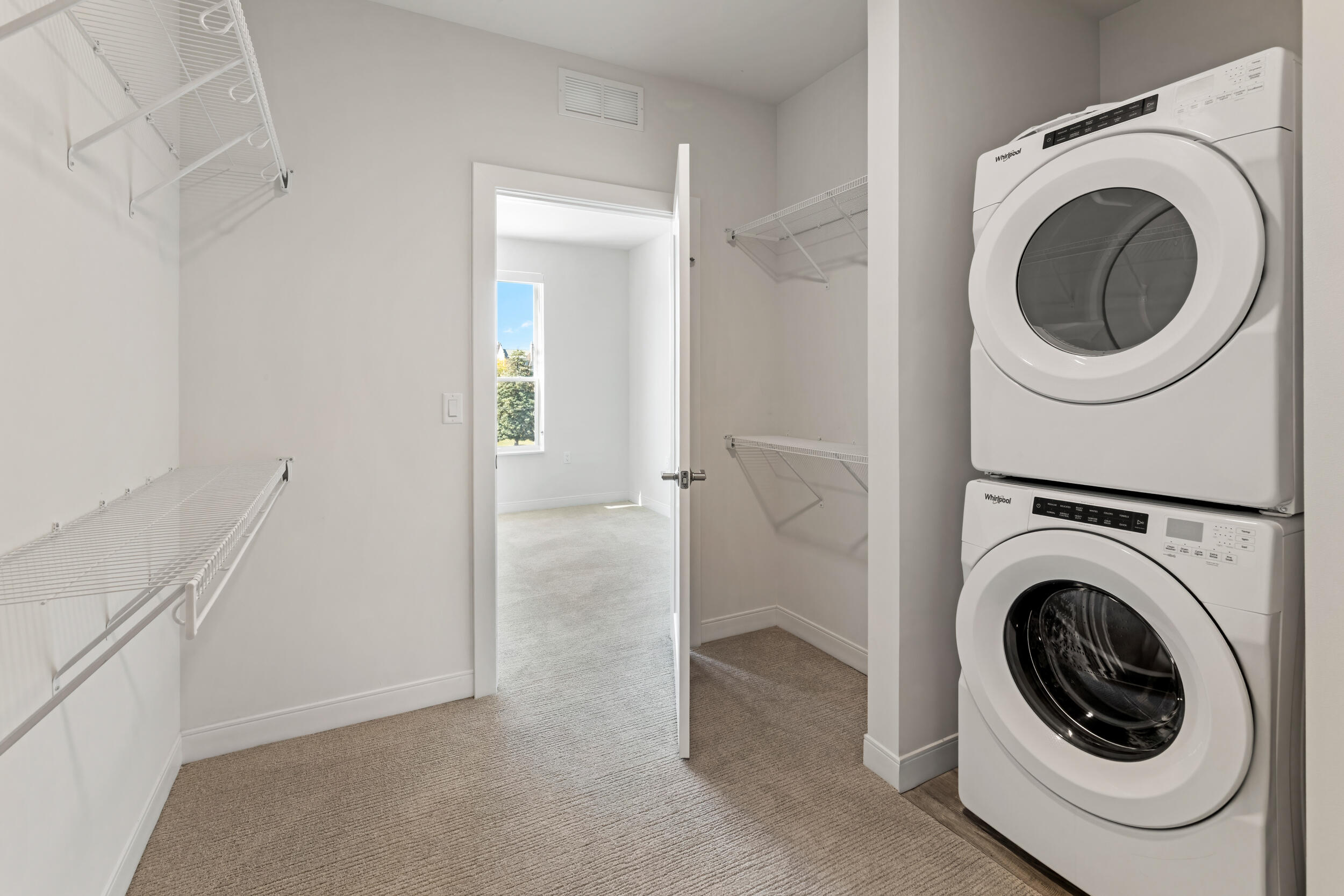 5945 6th Avenue, Unit 402 Kenosha, WI 53140 - Photo 11 of 24 17597712341-IMG_0321