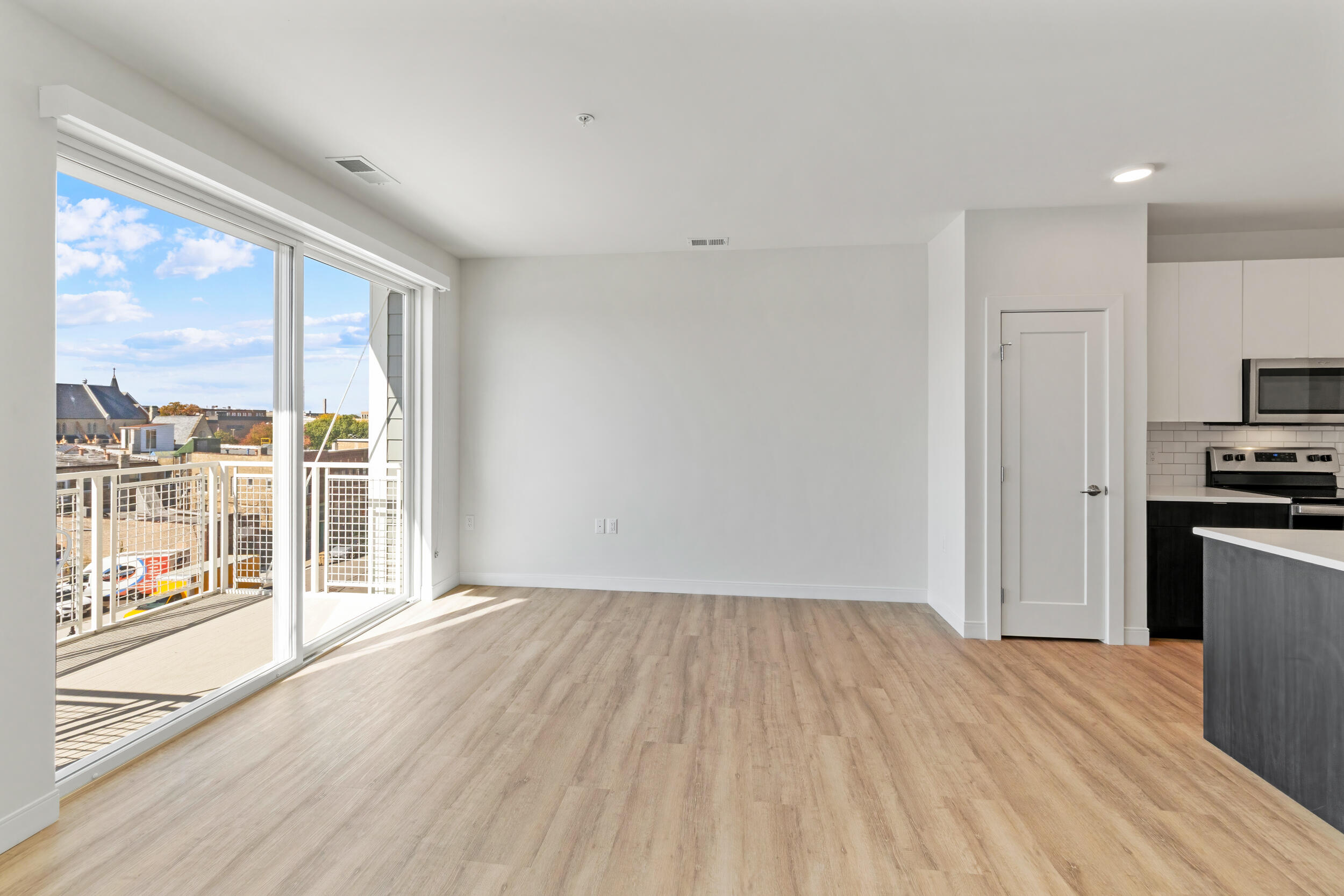 5945 6th Avenue, Unit 402 Kenosha, WI 53140 - Photo 5 of 24 IMG_0591