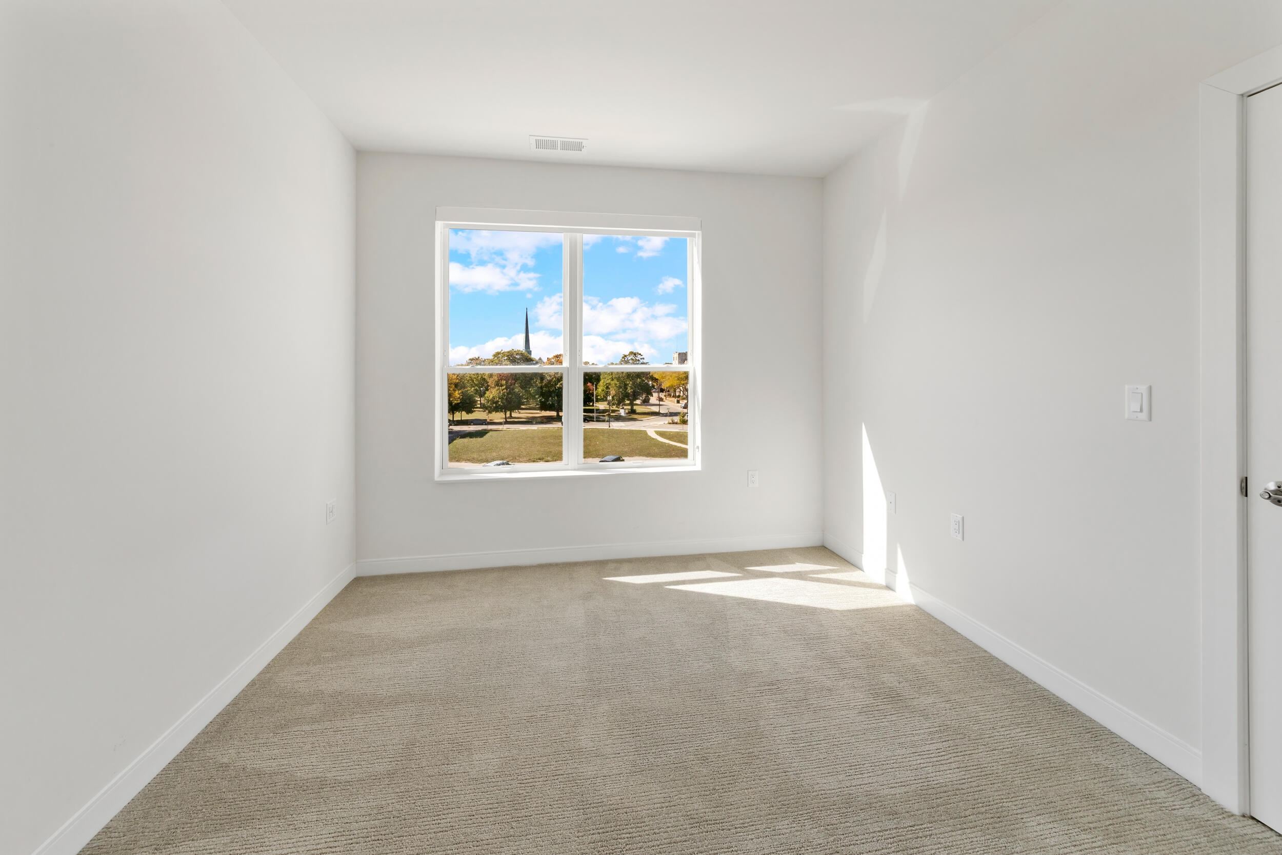 5945 6th Avenue, Unit 402 Kenosha, WI 53140 - Photo 9 of 24 IMG_0611