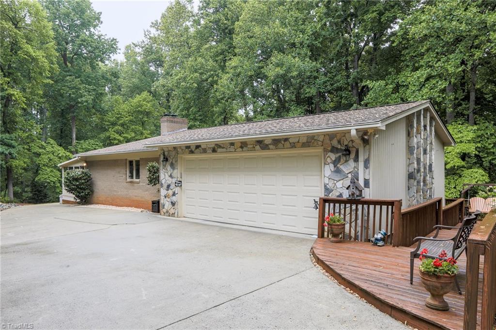7352 Oak Bucket Road Thomasville, NC 27360 - Photo 5 of 30