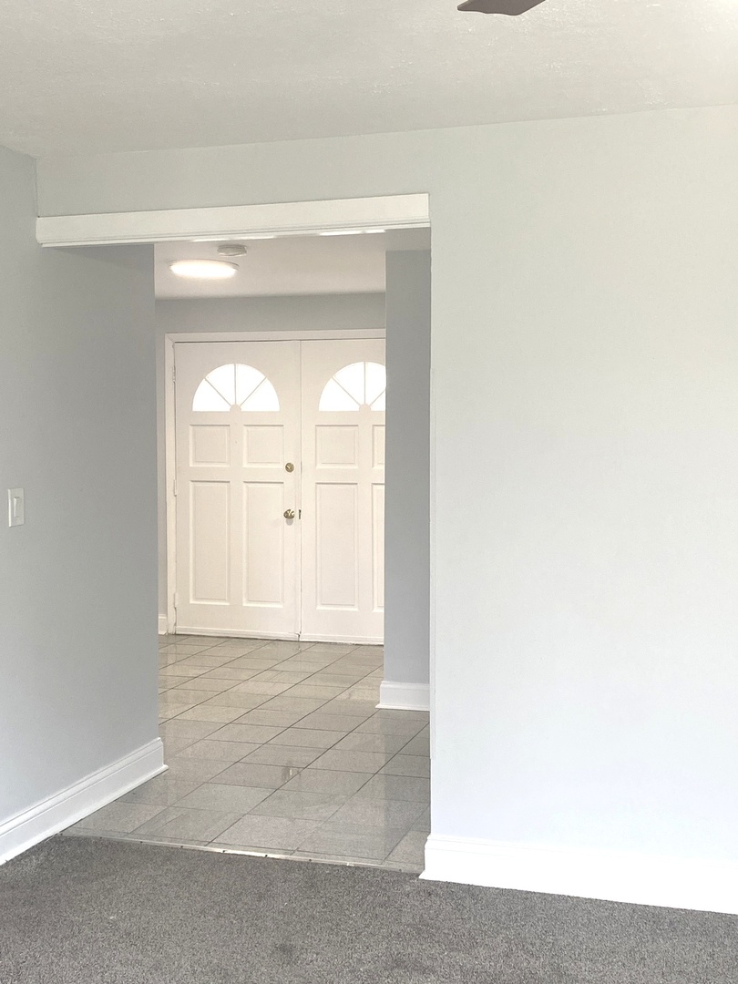 602 North Pinecrest Road Bolingbrook, IL 60440 - Photo 4 of 34 Gallery Image 4