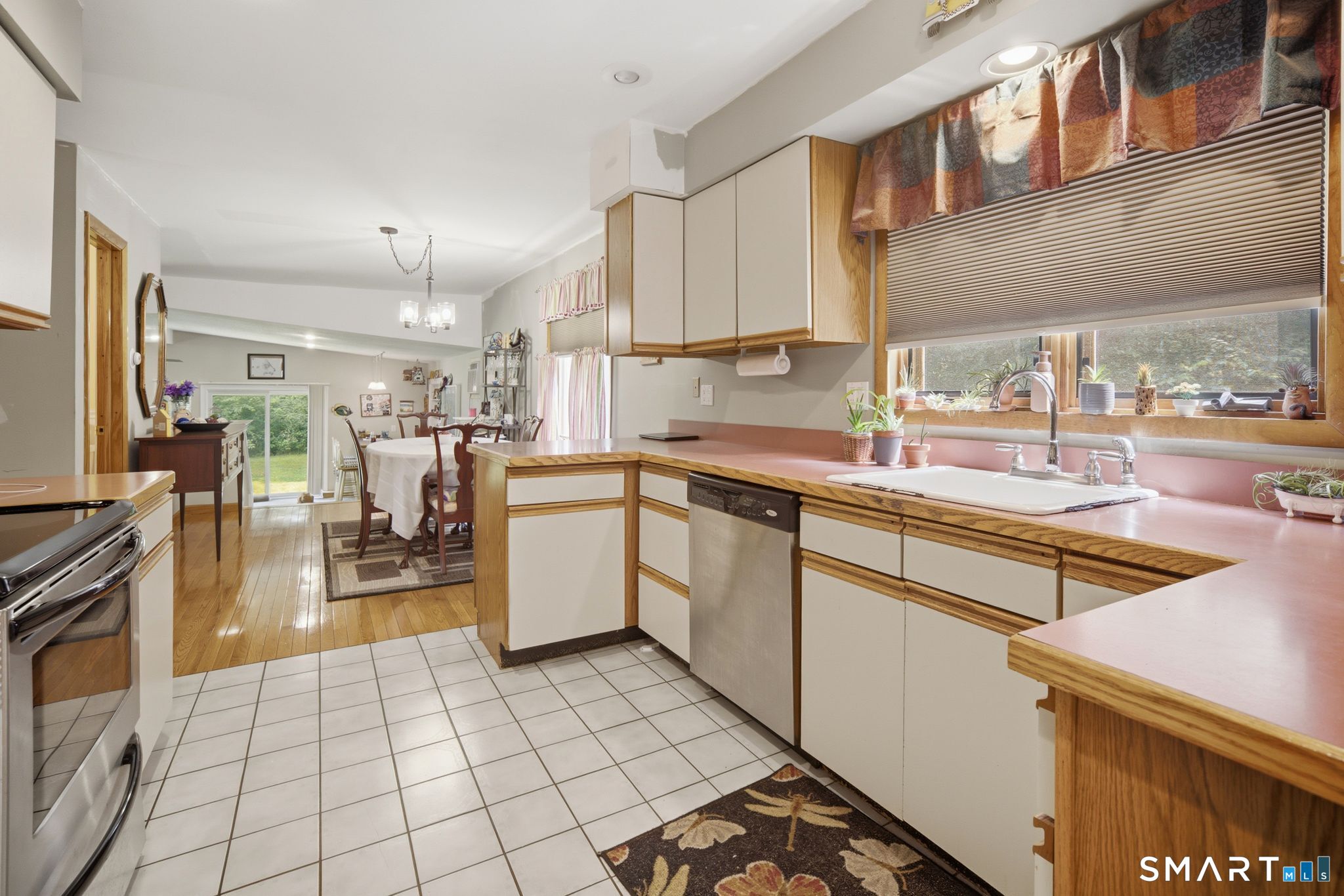 25 Oneil Road Oxford, CT 06478 - Photo 10 of 35
