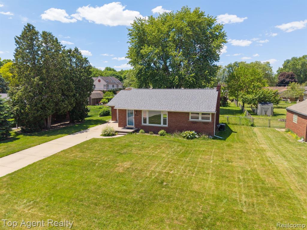 36365 Briarcliff Road Sterling Heights, MI 48312 - Photo 40 of 52