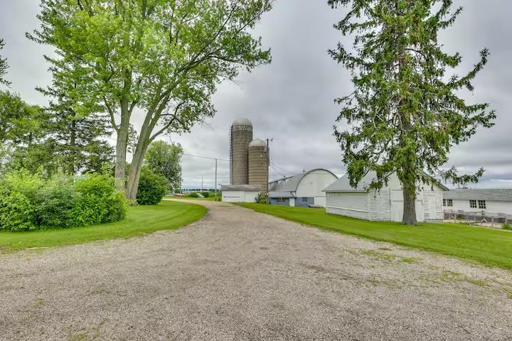 2749 Town Hall Road Mount Horeb, WI 53572 - Photo 16 of 90