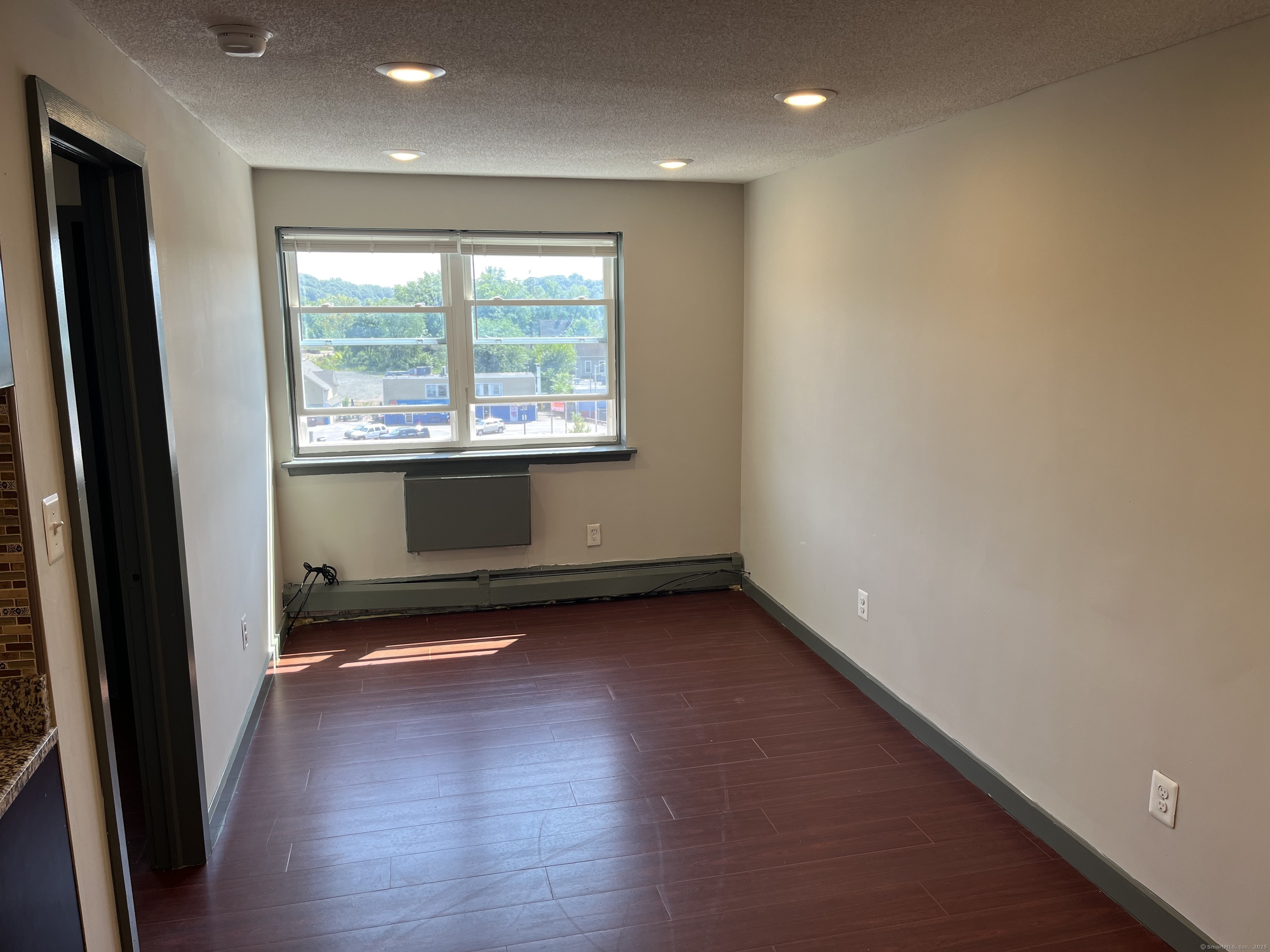 32 Cook Avenue, Unit D24 Meriden, CT 06451 - Photo 5 of 12