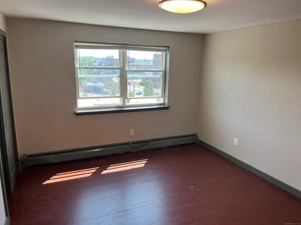 $1,600 | 32 Cook Avenue, Unit D24, Meriden, CT 06451