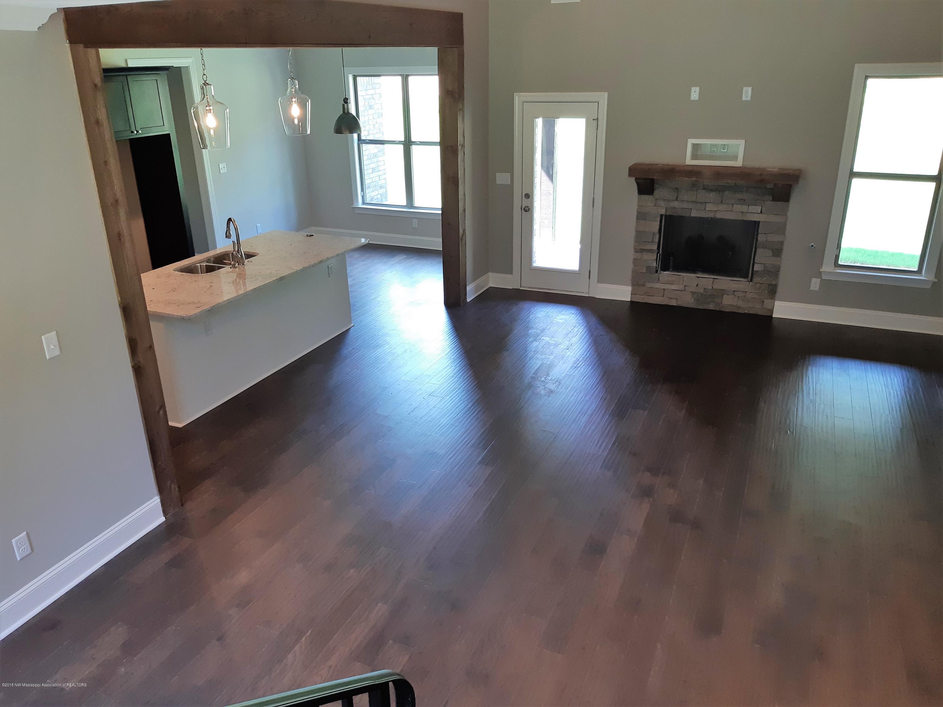 11284 Miller Road Olive Branch, MS 38654 - Photo 5 of 13 7MILLER14