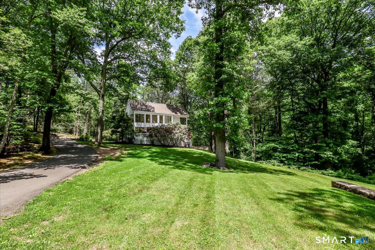 256 Wilton Road East Ridgefield, CT 06877 - Photo 36 of 40