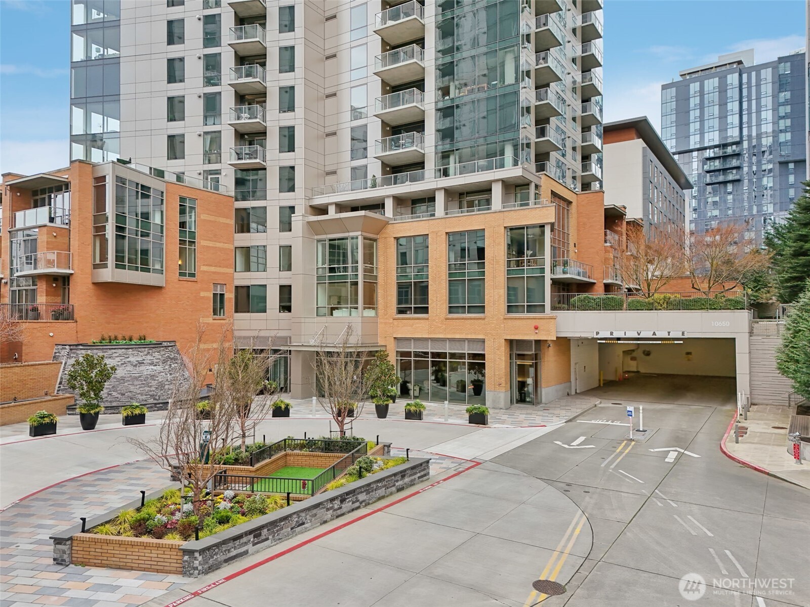 10650 Northeast 9th Place, Unit 1423 Bellevue, WA 98004 - Photo 25 of 40