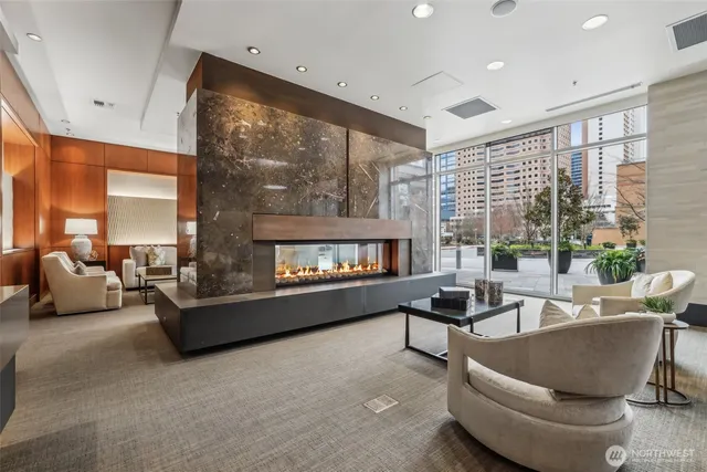 $799,000 | 10650 Northeast 9th Place, Unit 1423, Bellevue, WA 98004